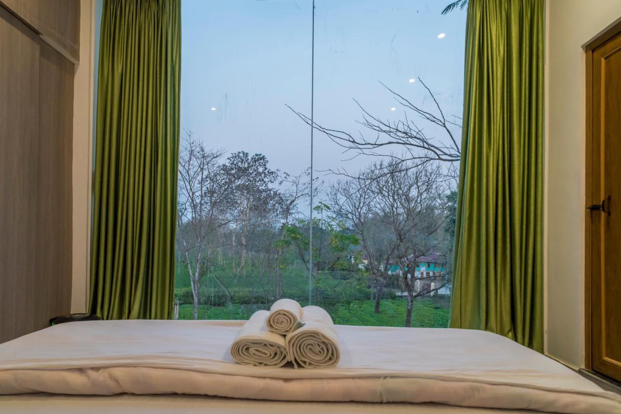 Hotel Tusker Tea County Chālsa Zewnętrze zdjęcie