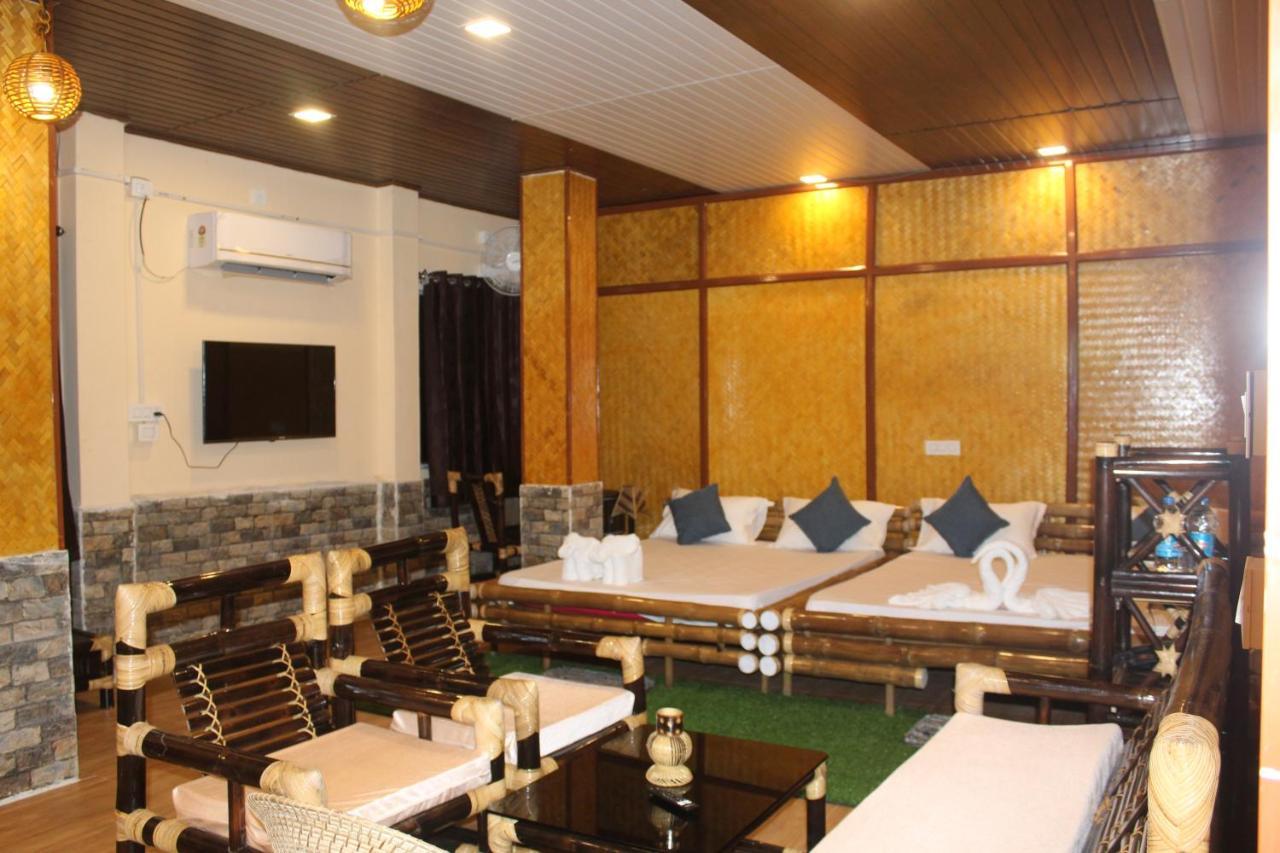 Hotel Tusker Tea County Chālsa Zewnętrze zdjęcie