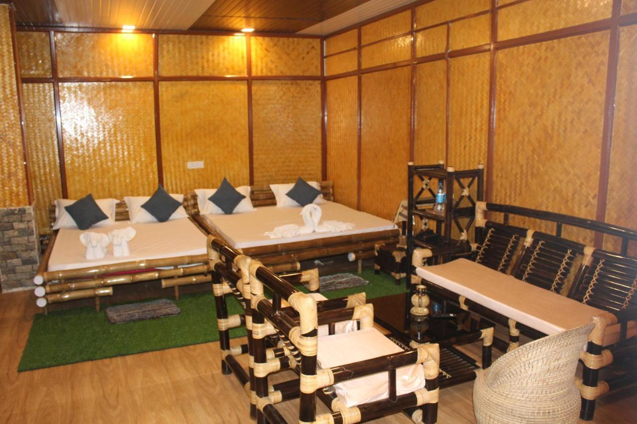 Hotel Tusker Tea County Chālsa Zewnętrze zdjęcie