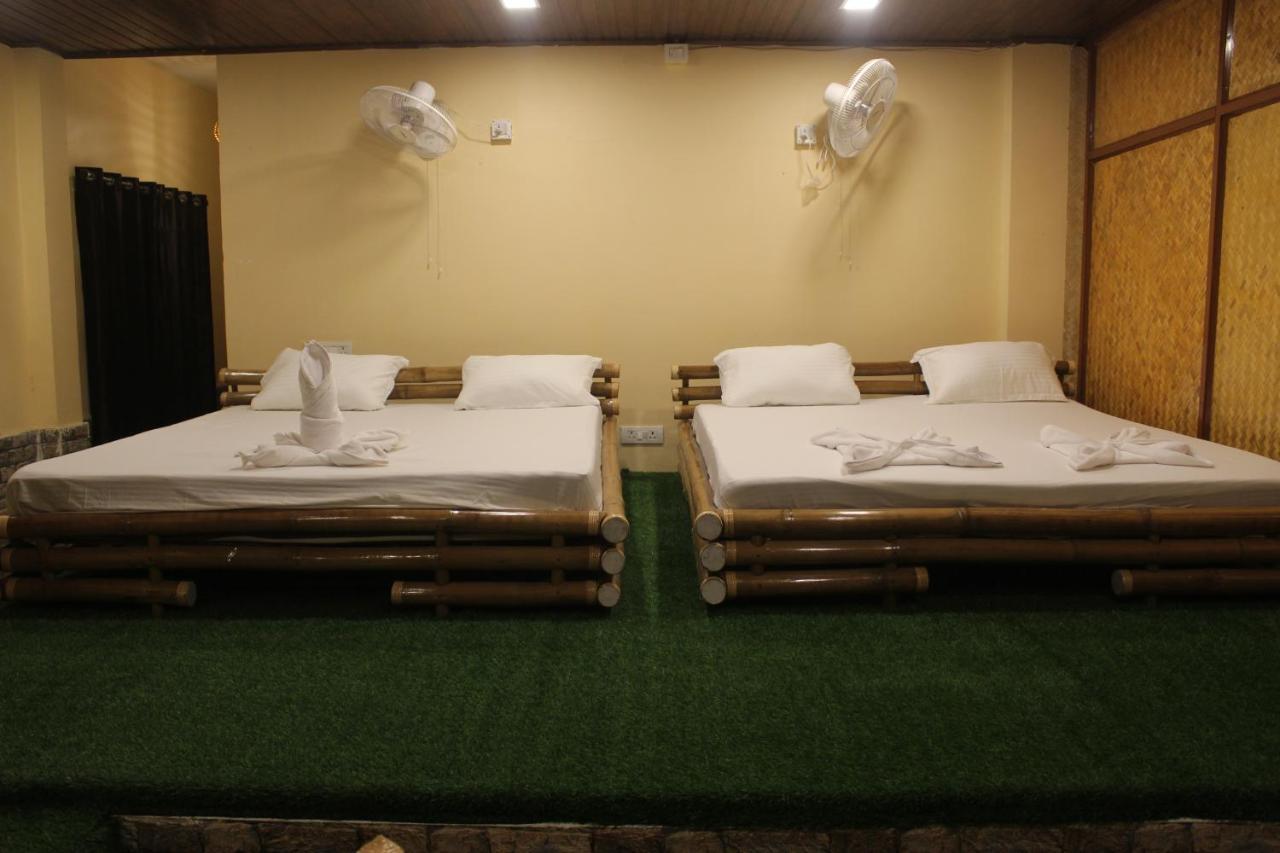 Hotel Tusker Tea County Chālsa Zewnętrze zdjęcie